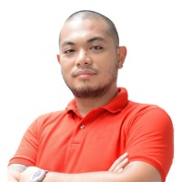 Triangle Blvd Employee Ross Undazan's profile photo