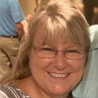 Suzy Knight