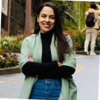 Luana Corrêa Email