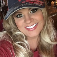 VL Classics Employee Valerie Larson's profile photo