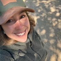 Julia Pim Reis Email