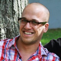 Uri Grinbaum Email & Phone Number