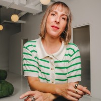 Deux Huit Huit Employee Virginie Turcotte's profile photo