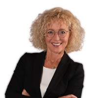 RE/MAX Commercial Switzerland Employee Claudia Scheer's profile photo