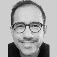 Luciano R. de Albuquerque Email & Phone Number