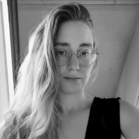 Julia Lampert Email