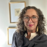Robyn Sears Email & Phone Number