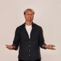 Simon Eliasson Email