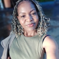Locate Translate Employee Naomi Bonareri's profile photo