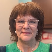 Linda Kelly Email & Phone Number