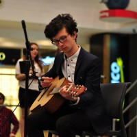 Dominic-Eduard Roca Email