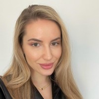Oxygen Public Relations Employee Raluca Nita's profile photo