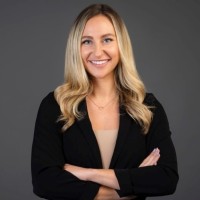 Maggie Schultze Email