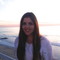 The Reserves Network - Finance, IT & Executive Staffing Employee Laura Helmstetter's profile photo