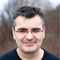 Nicolaos Cutululis Email