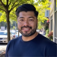 Snoozy Employee David Hernandez's profile photo