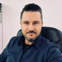 Hakan Özaydın Email