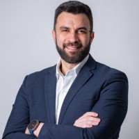 Júlio Alves Email & Phone Number