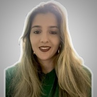 Caroline Arneiro Email