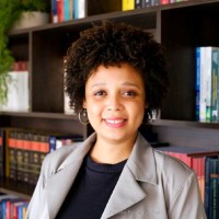 Taís Santos de Souza Email