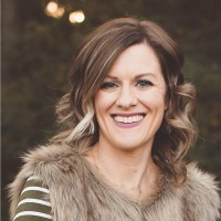 Kelly Locke Email & Phone Number