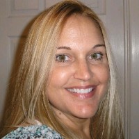 Vicki Farrell Email & Phone Number