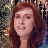 Superbloom Employee Thalita Oliveira's profile photo