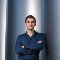 Thomas Wrobel Email