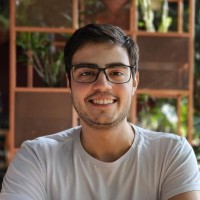 Lucas Prado Email