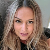 Massage Addict Employee Jen Stewart's profile photo