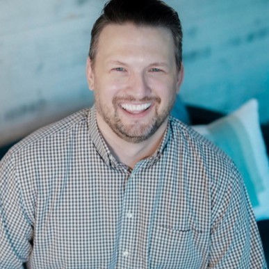 100% Chiropractic Franchise Employee Josh Grove's profile photo