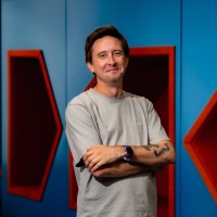 Artem Kharchenko Email