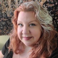 Lynette Davis Email & Phone Number