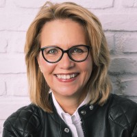Evelyn Ode Email