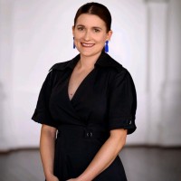 ARTRAGE Employee Tiffany Creasey's profile photo