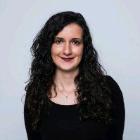 Sára Anton Email