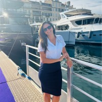 Peters & May Group Employee Cassandre Avery's profile photo