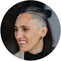 Simona Parmová Email