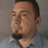 Marcin Pyzik Email