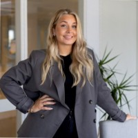 Emilia Vilhelmsson Email