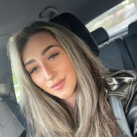 housesimple.com Employee Millie Lake's profile photo