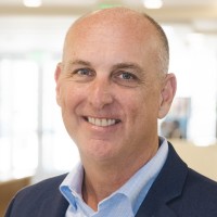 E-mail e número de telefone de Kevin Scott