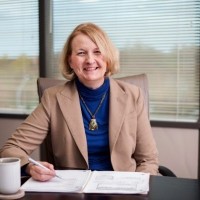 Schmersahl Treloar & Co Employee Denise Hesler's profile photo