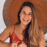 Amanda Prado Email