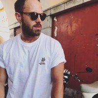 Andréa Hugou Email