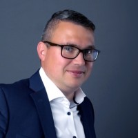 Daniel Pfeil Email