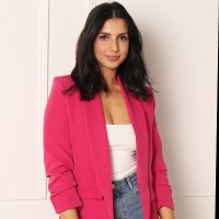 Gabriella Sarkies-Holloway Email & Phone Number