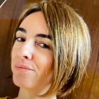 Aida Llamas-Fernandez Email