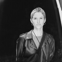 Julie Dudová Email