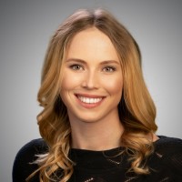 Kellie Lyons Email & Phone Number